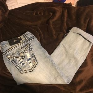 EUC distressed Miss Me jeans